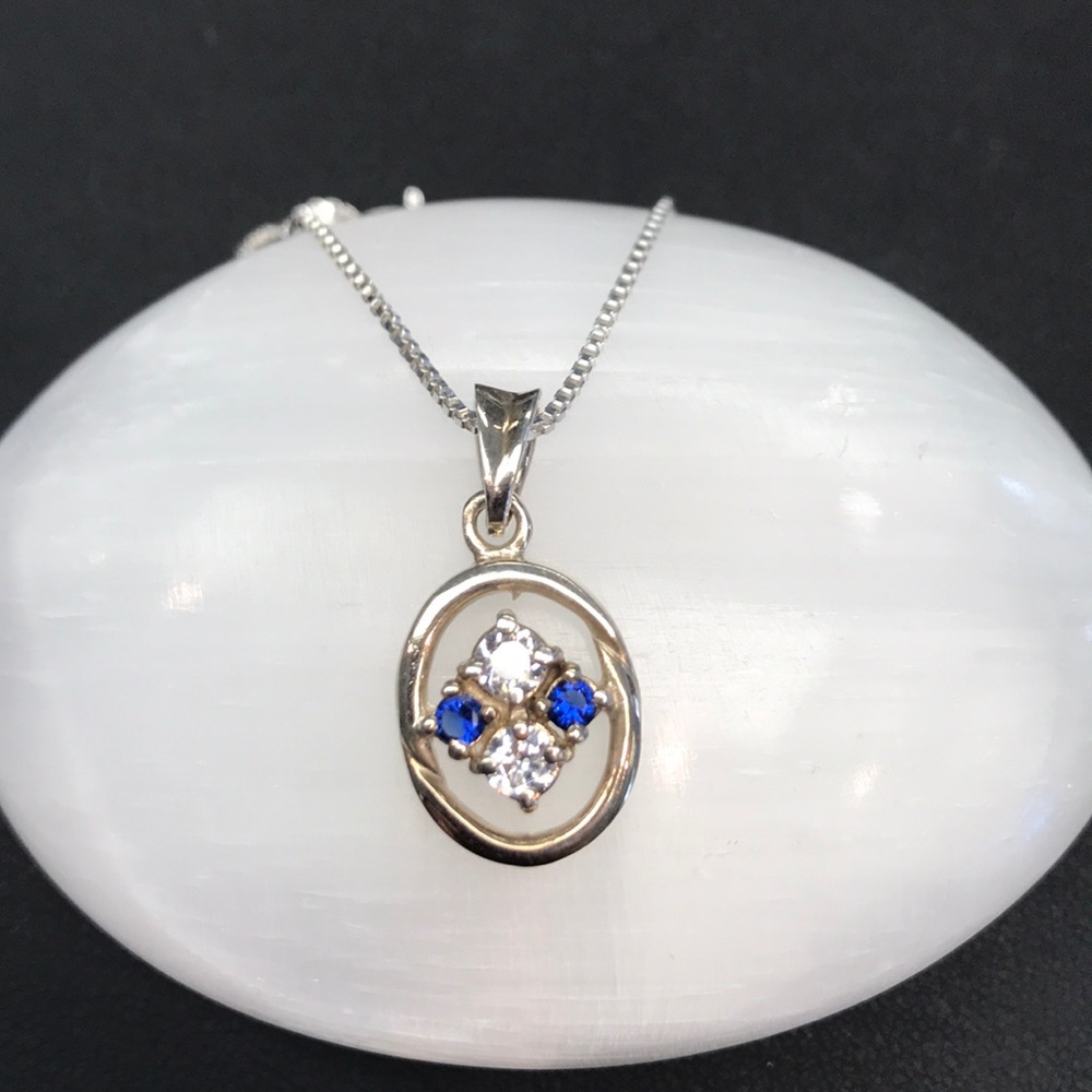 STERLING SILVER AUSTRIAN CRYSTAL PENDANT NWT - Picture 2 of 5